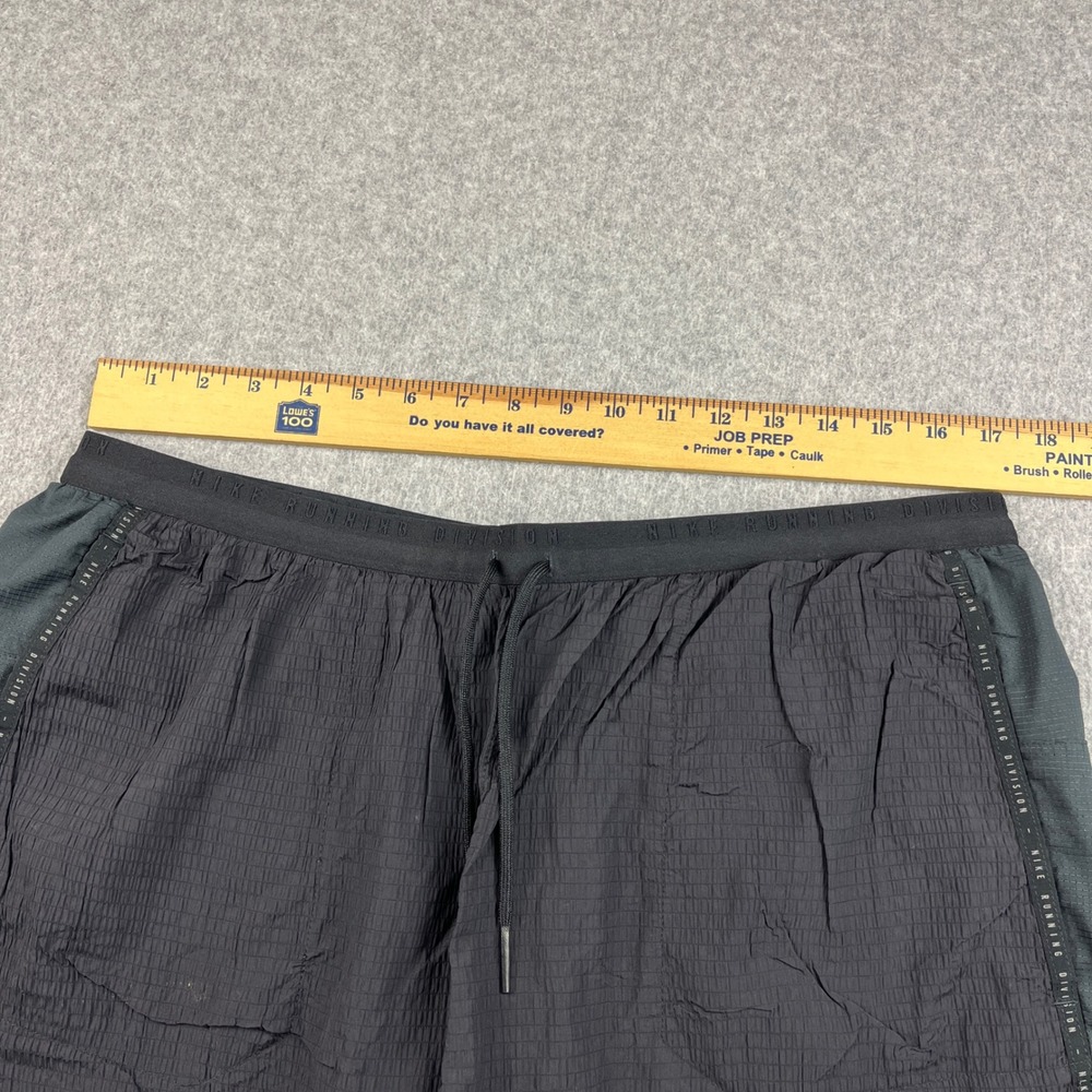 Nike Running Division Shorts Mens XXL Black Gray 2-in-1 Athletic DA1290-010 - Picture 6 of 8